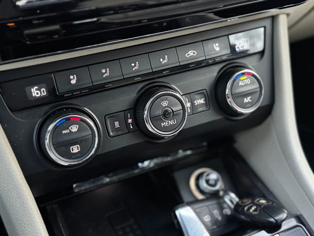 Skoda Superb 2015 — Миниатюра 15