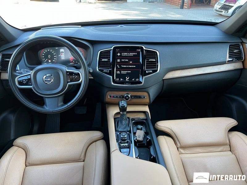 Volvo XC 90 2018 — Миниатюра 10