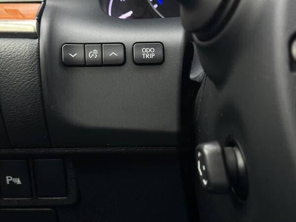2013 Lexus ES 300h — Miniatură 16