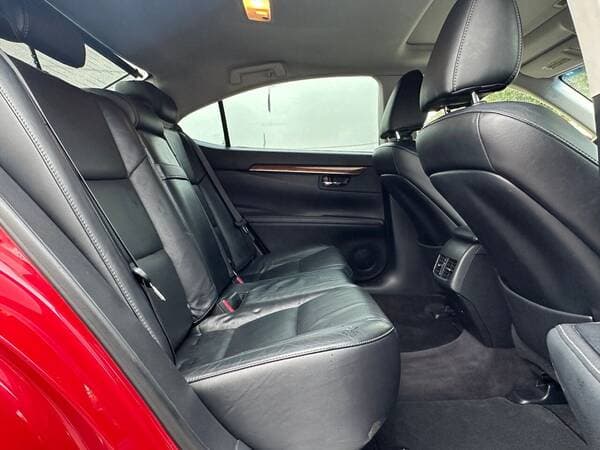 2013 Lexus ES 300h — Miniatură 18