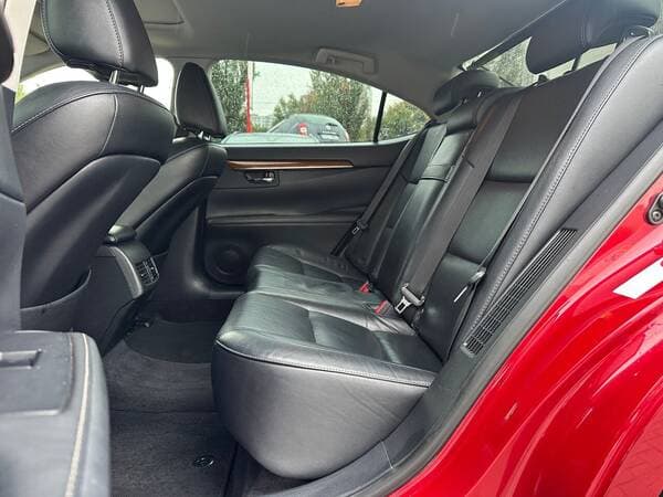 2013 Lexus ES 300h — Miniatură 17