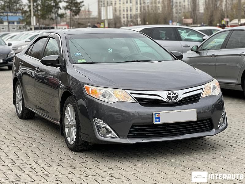 2014 Toyota Camry — Miniatură 2