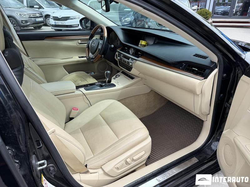 Lexus ES 300h 2012 — Миниатюра 17