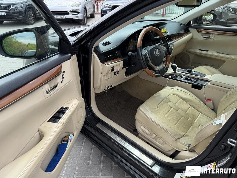 Lexus ES 300h 2012 — Миниатюра 6