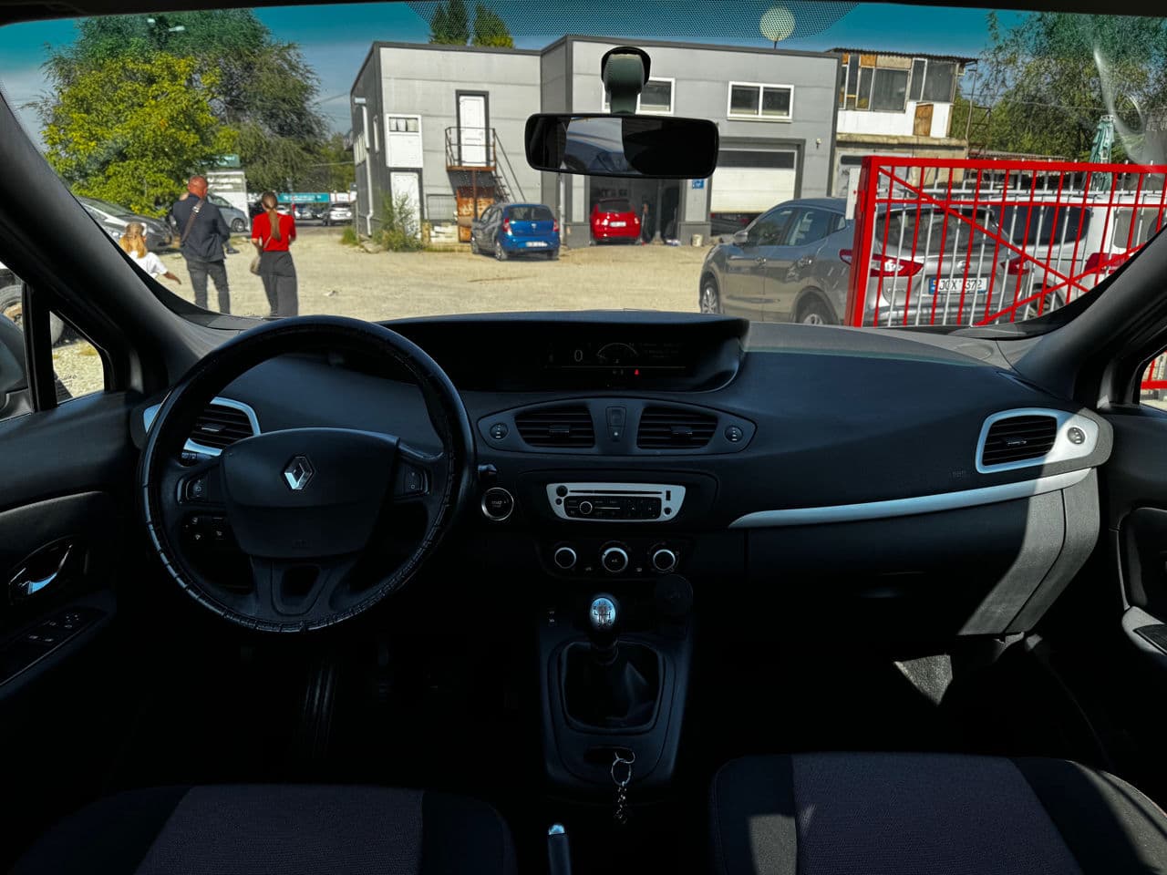 Renault Scenic 2015 — Миниатюра 7