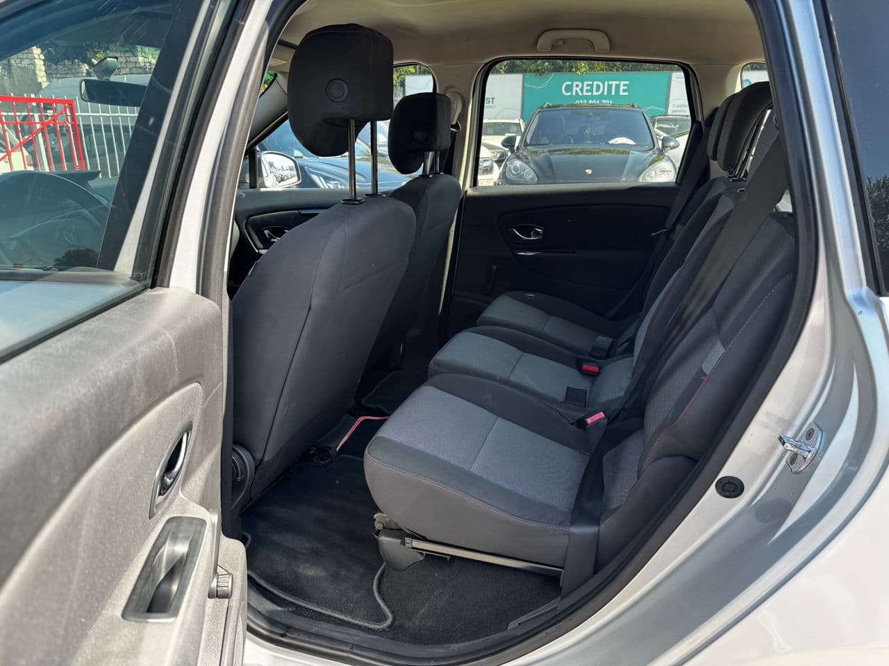 Renault Scenic 2015 — Миниатюра 15