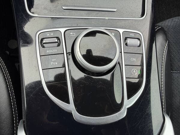 2015 Mercedes C 250 — Miniatură 12