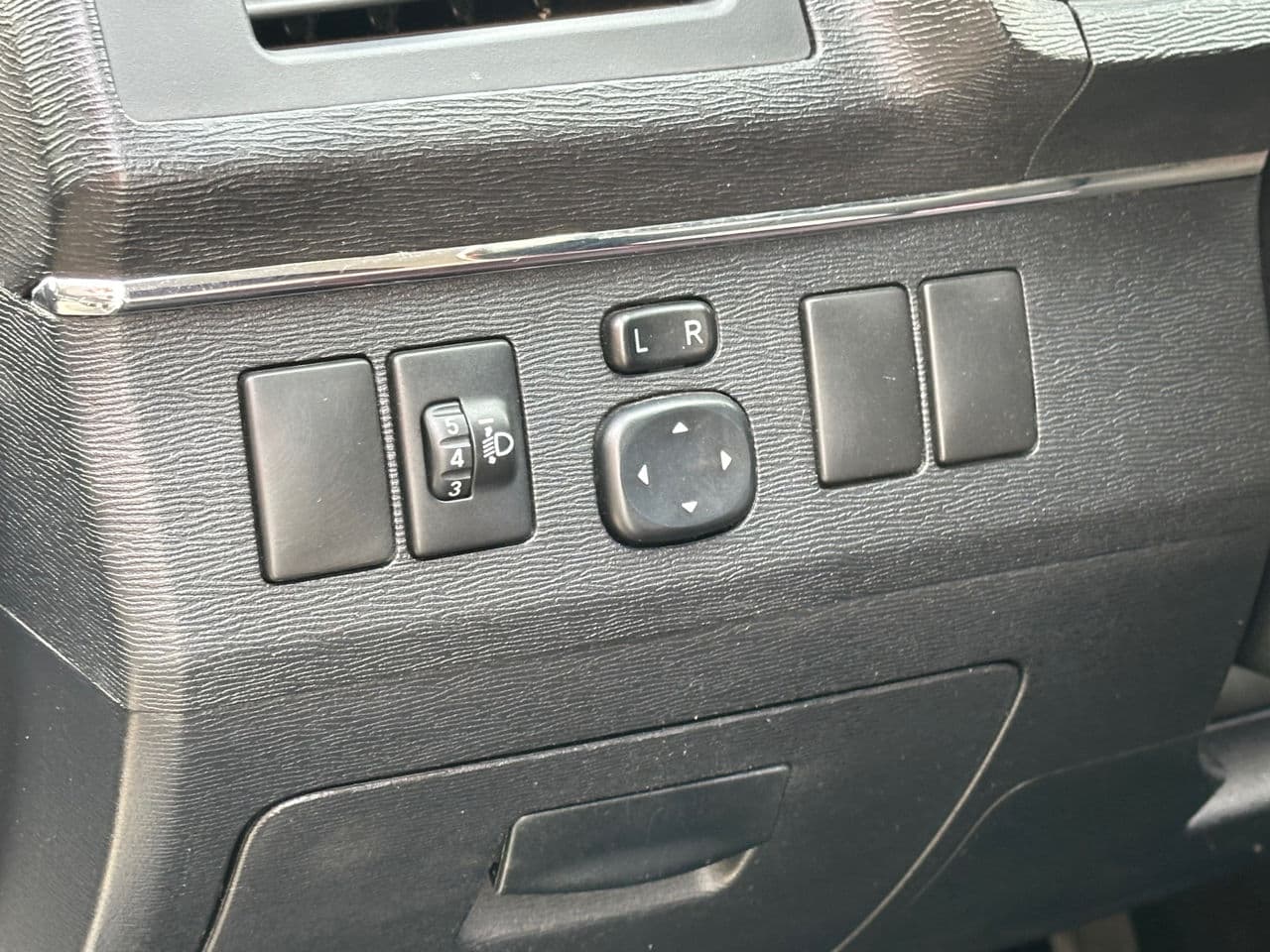 Toyota Avensis 2010 — Миниатюра 13