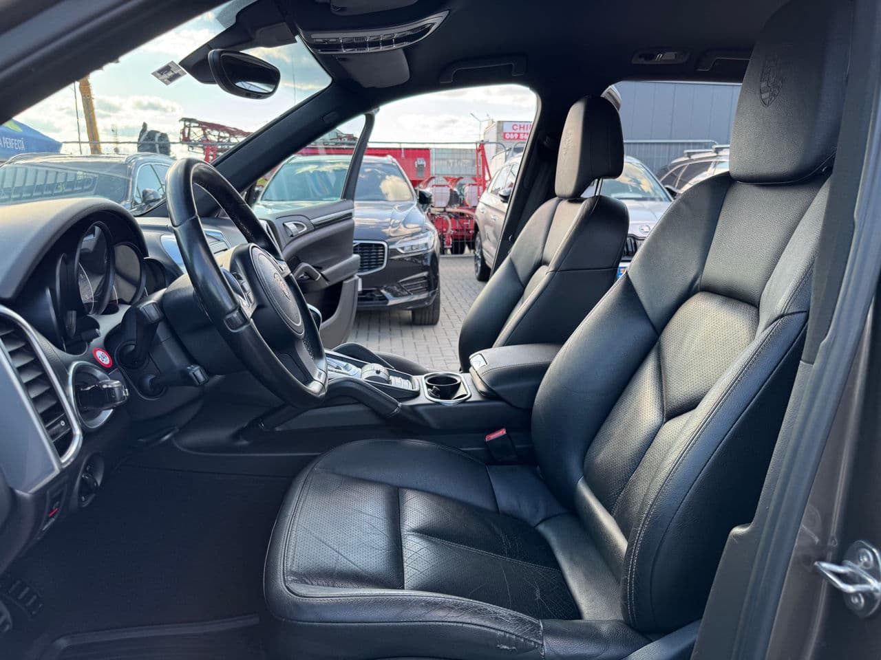 Porsche Cayenne 2012 — Миниатюра 5