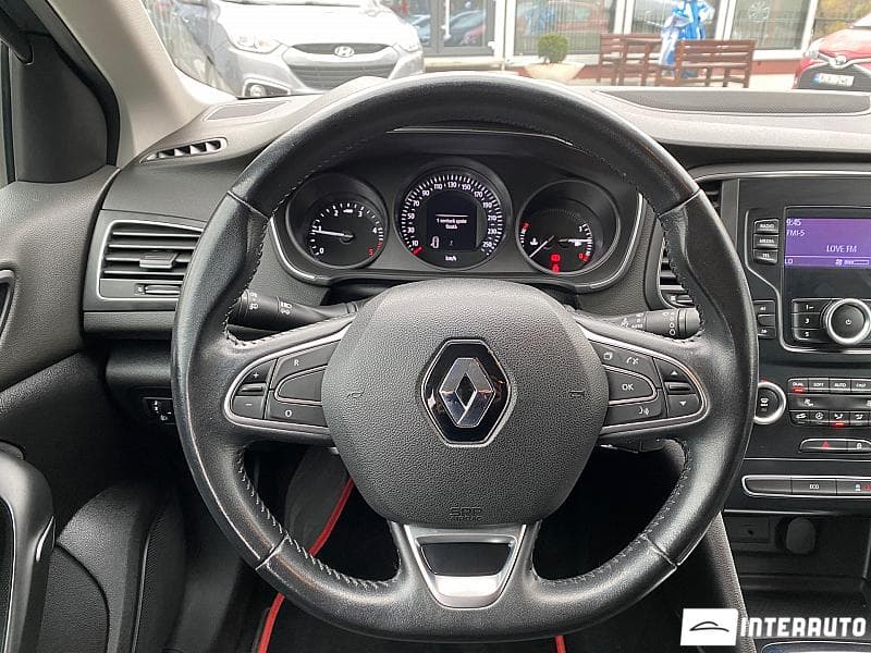 2017 Renault Megane — Miniatură 9