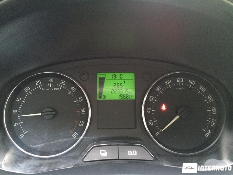 Skoda Fabia 2010 — Миниатюра 8