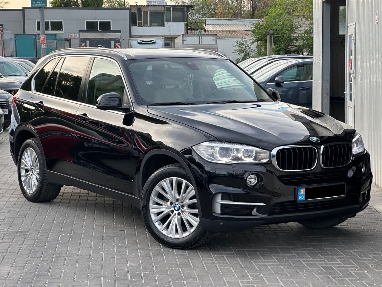 BMW X5 2.5D 2015 — Миниатюра 3
