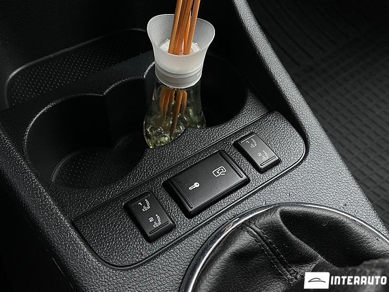 2013 Skoda Fabia — Miniatură 13