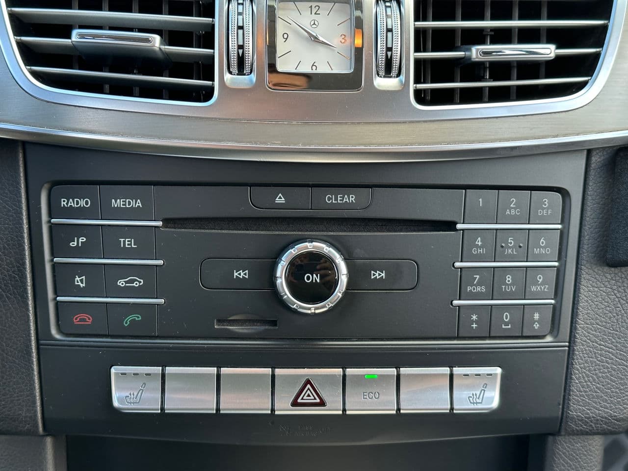 Mercedes E 200 2015 — Миниатюра 13