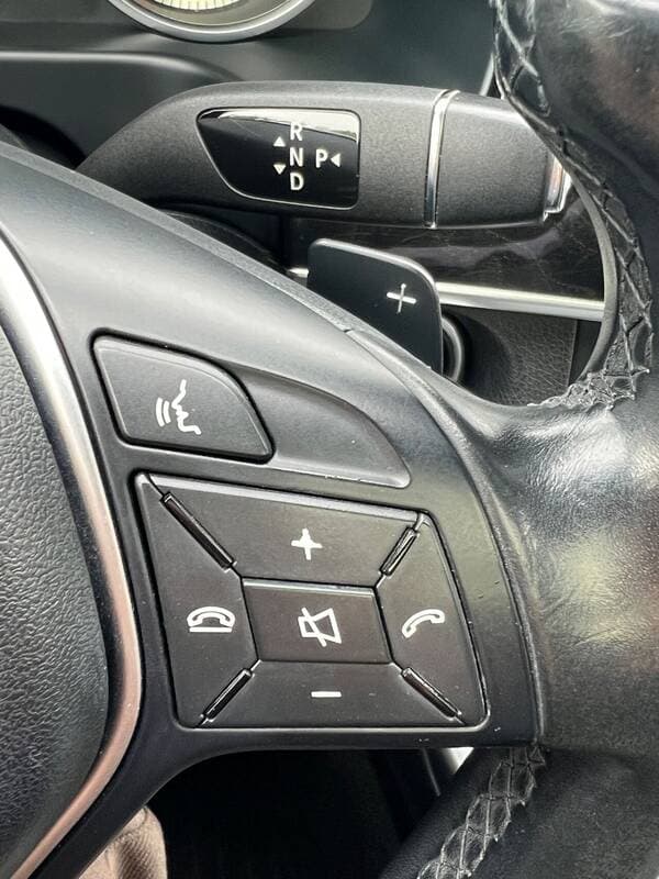 2015 Mercedes E 200 — Miniatură 13