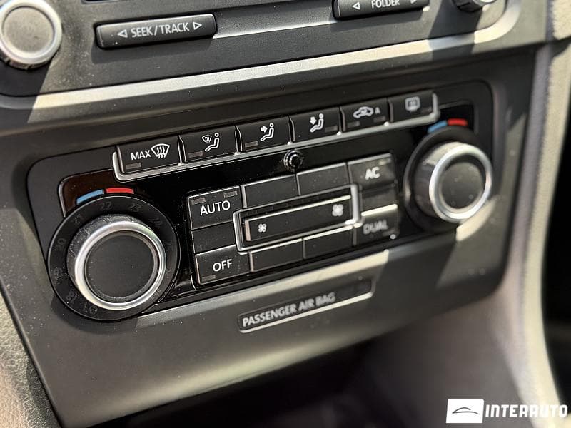 Volkswagen Golf 2010 — Миниатюра 12