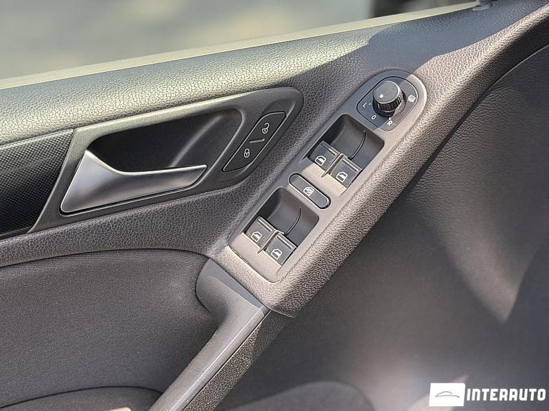 Volkswagen Golf 2010 — Миниатюра 5