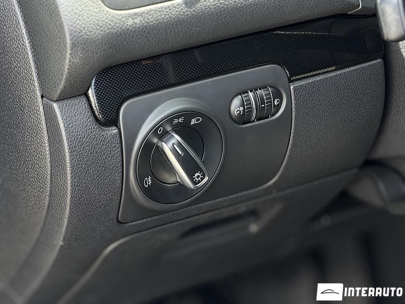 Volkswagen Golf 2010 — Миниатюра 8