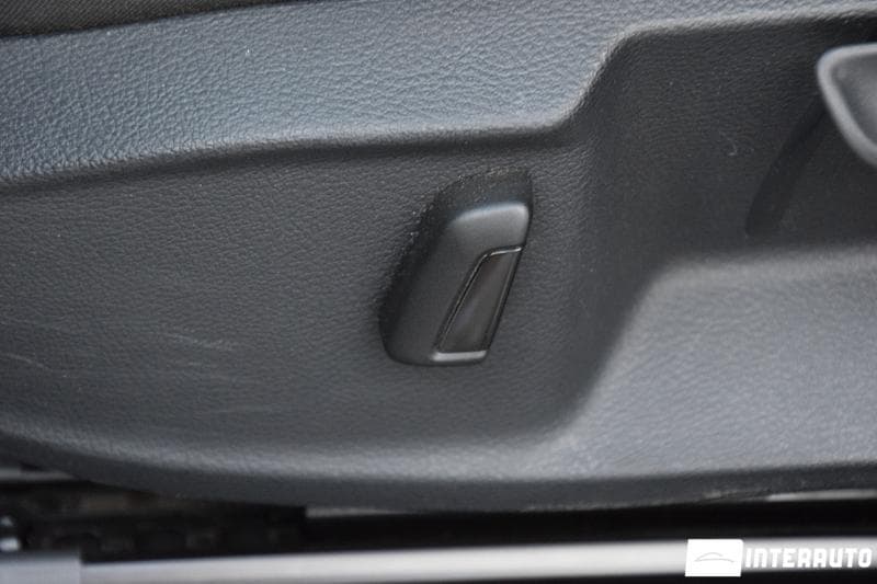 Volkswagen e-Golf 2016 — Миниатюра 9