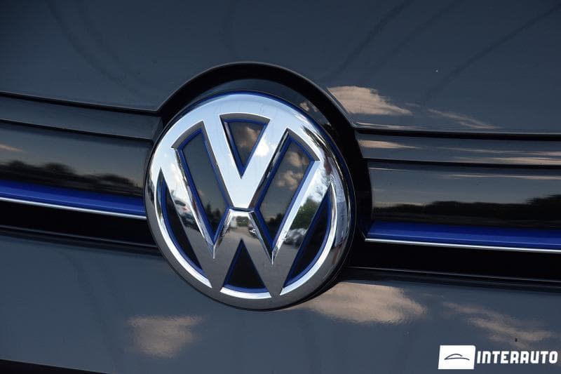 Volkswagen e-Golf 2016 — Миниатюра 22