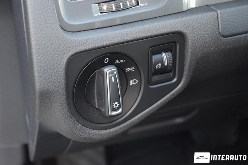Volkswagen e-Golf 2016 — Миниатюра 21