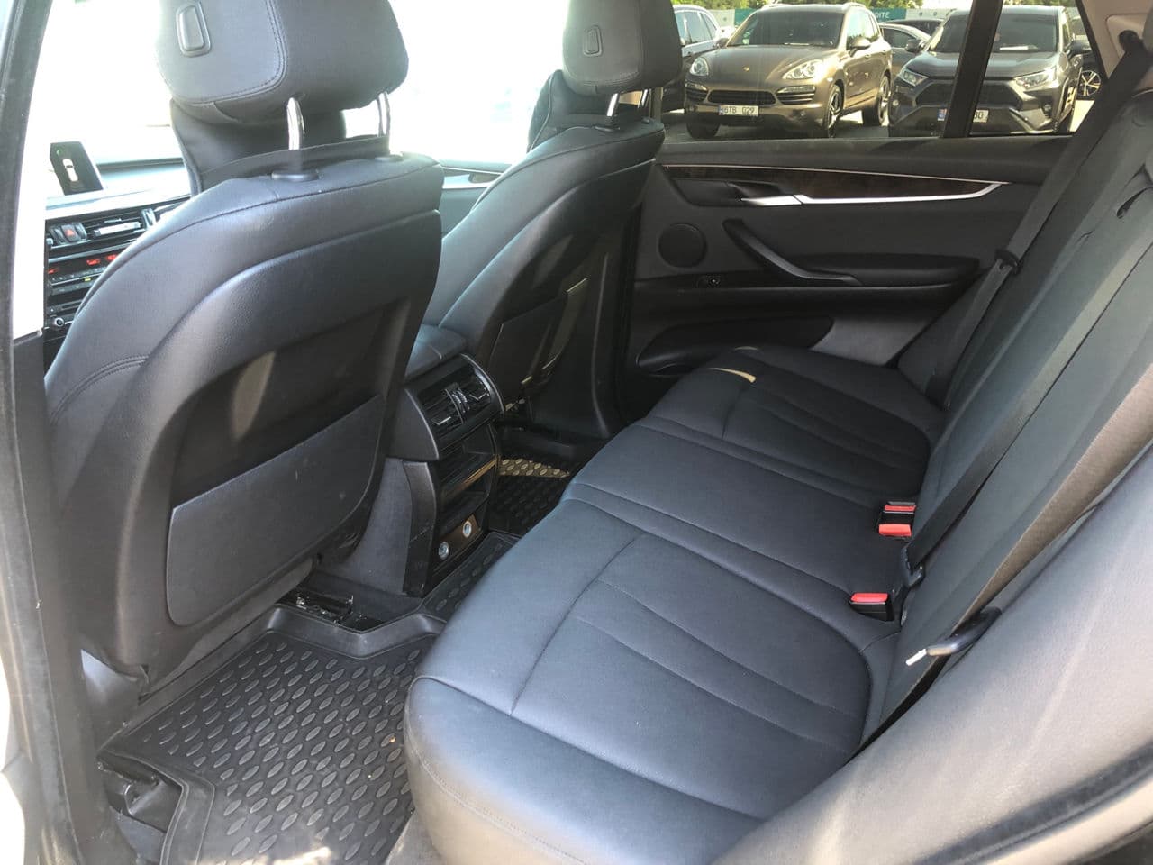 BMW X5 4.0e 2015 — Миниатюра 14
