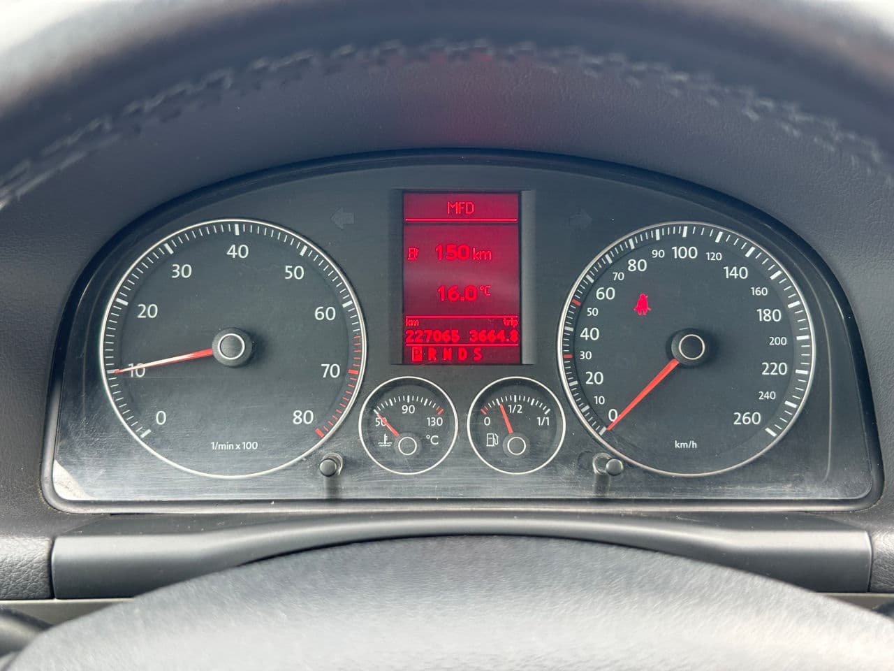 Volkswagen Touran 2010 — Миниатюра 11