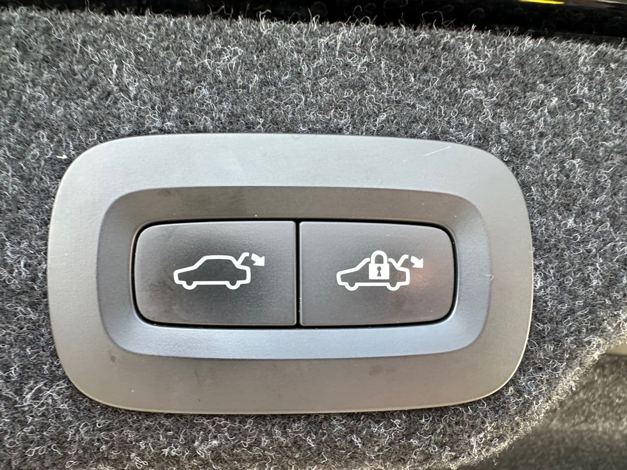 Volvo S 90 2017 — Миниатюра 14