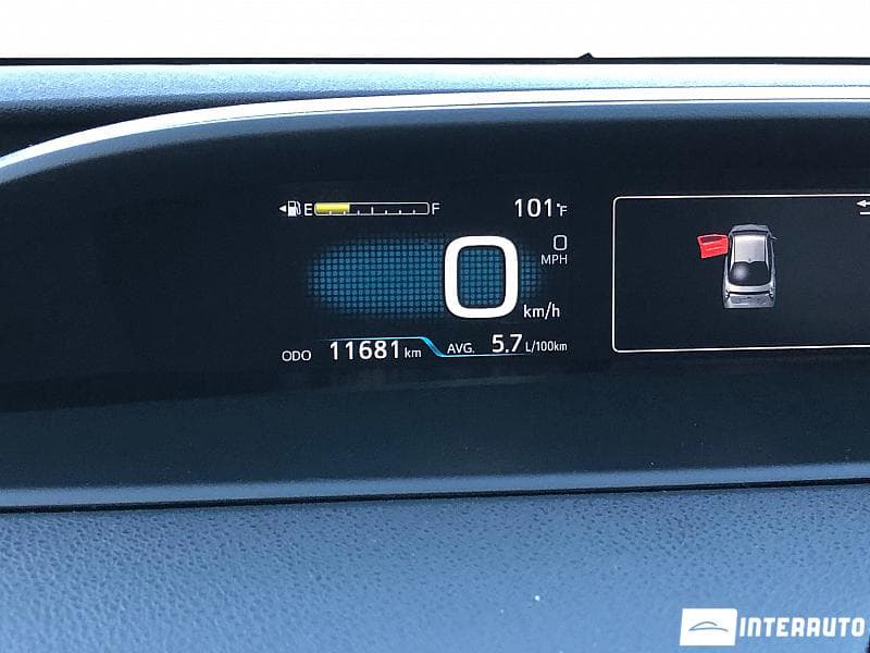 Toyota Prius 2017 — Миниатюра 8
