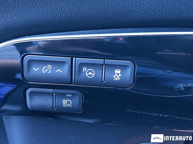 Toyota Prius 2017 — Миниатюра 18