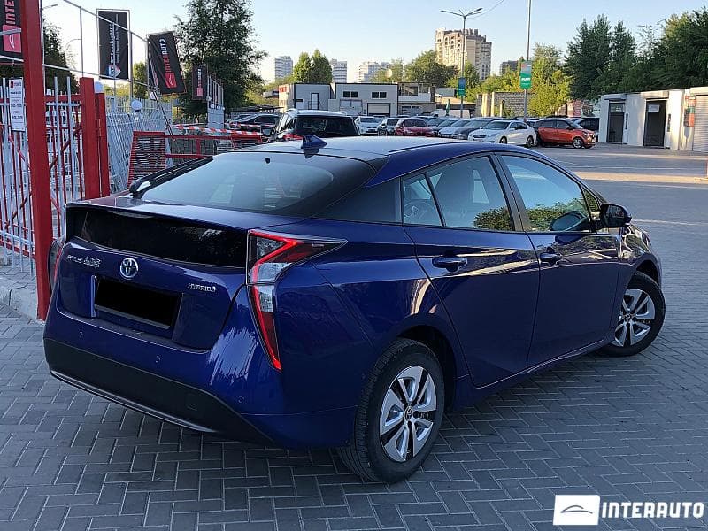 Toyota Prius 2017 — Миниатюра 4