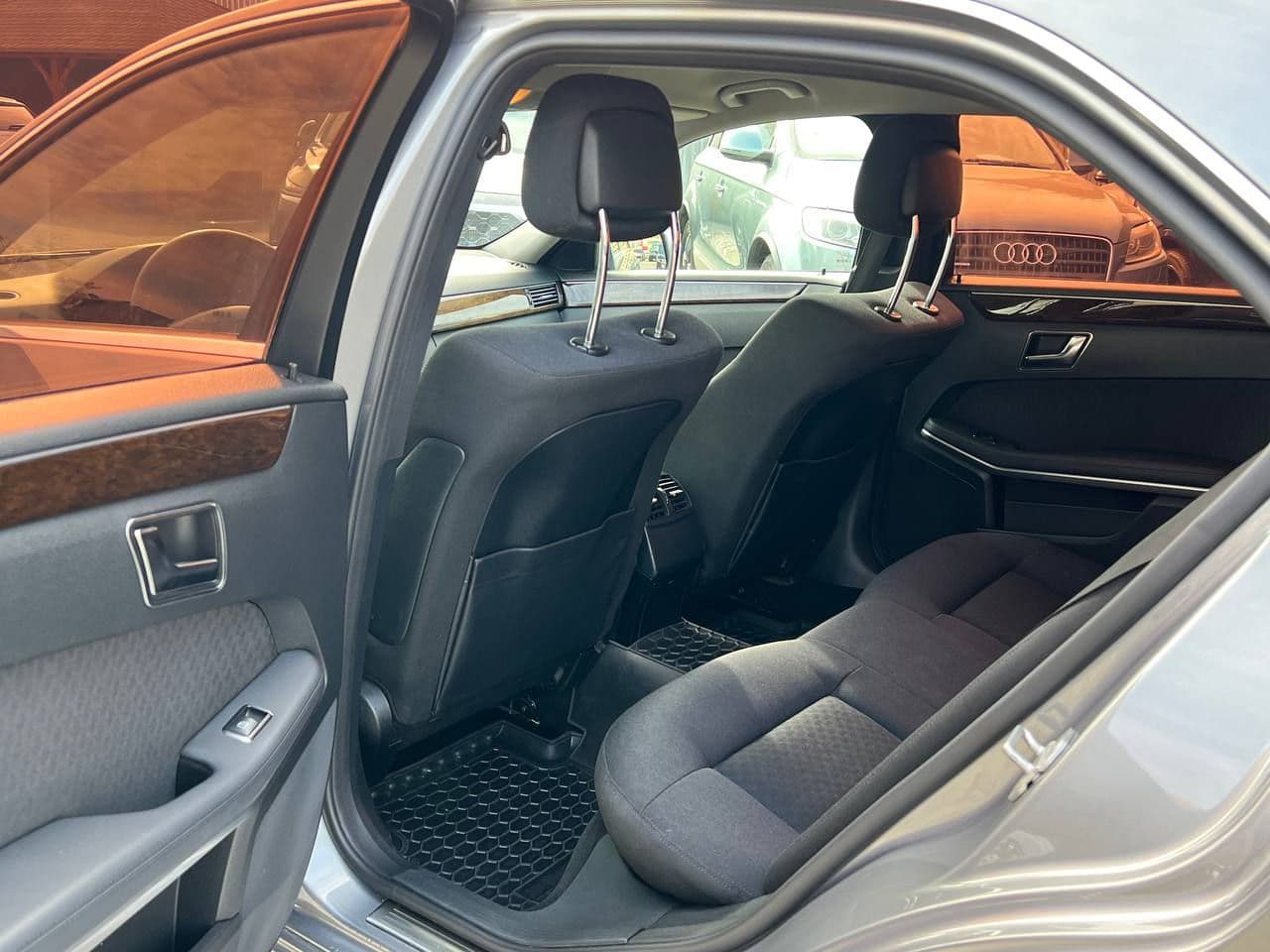 Mercedes E 200 2011 — Миниатюра 18