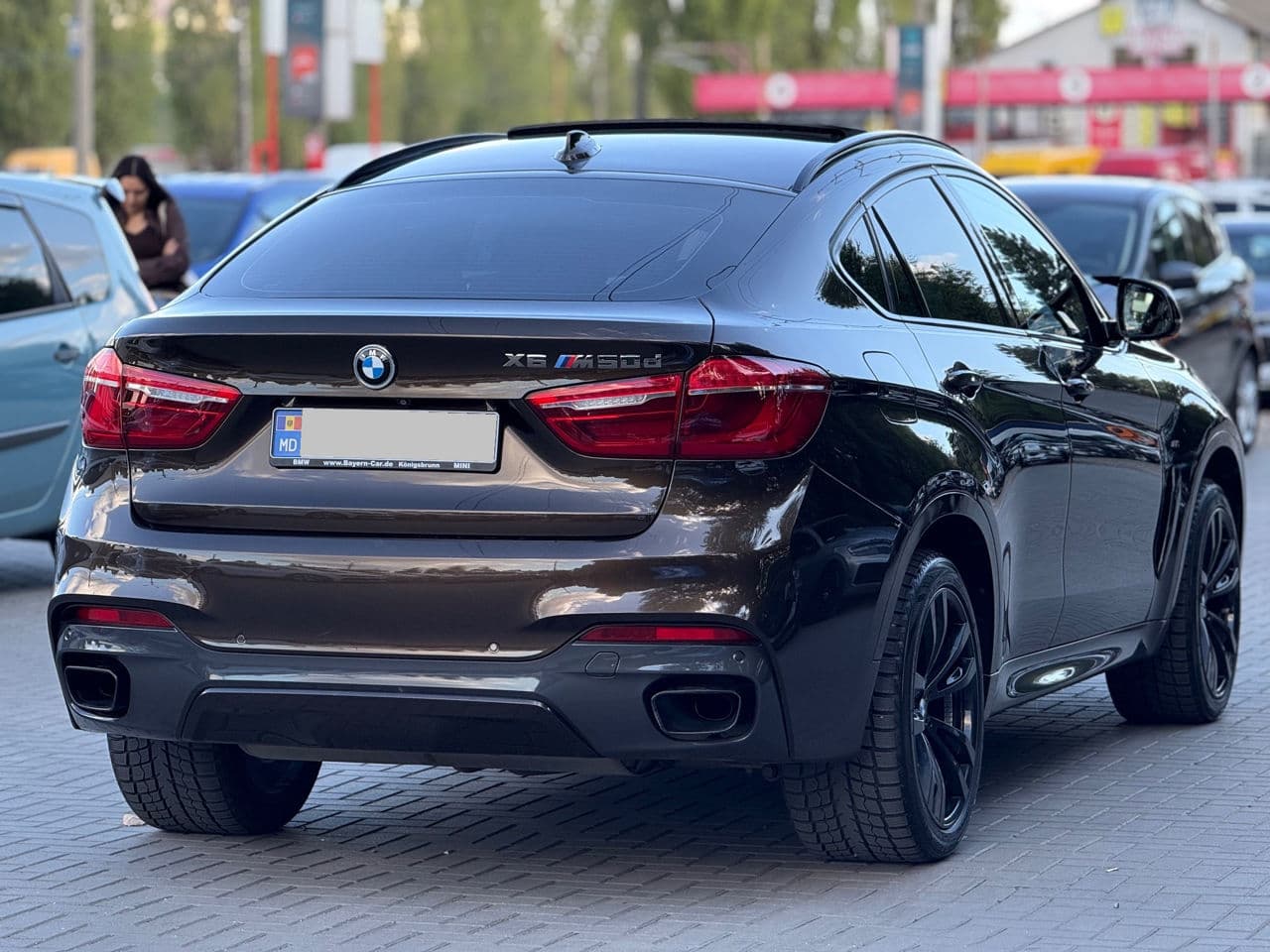 2017 BMW X6 M5.0D — Miniatură 2