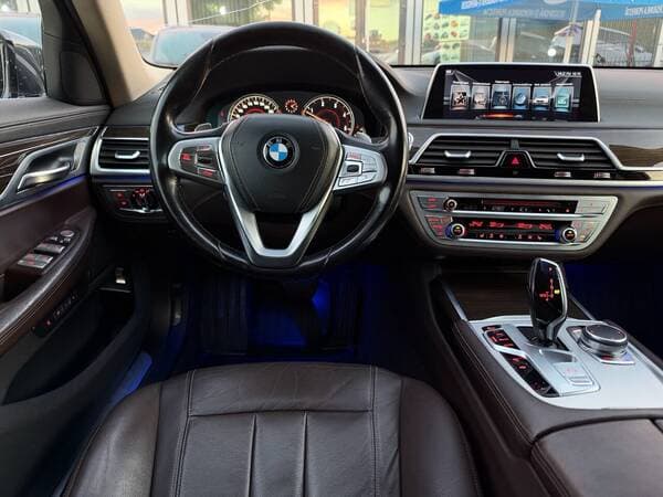 2016 BMW 730 — Miniatură 7