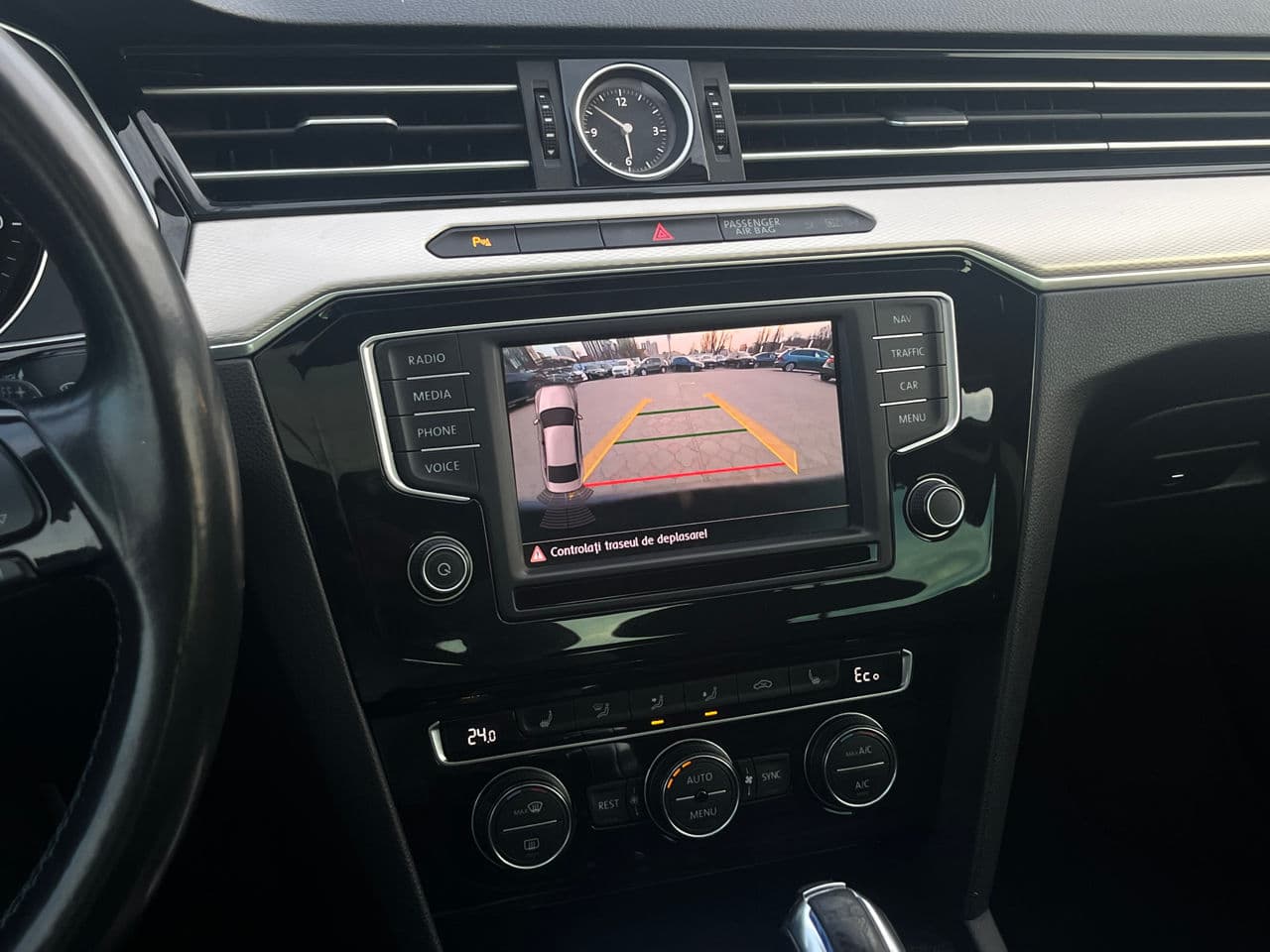 Volkswagen Passat GTE 2016 — Миниатюра 12