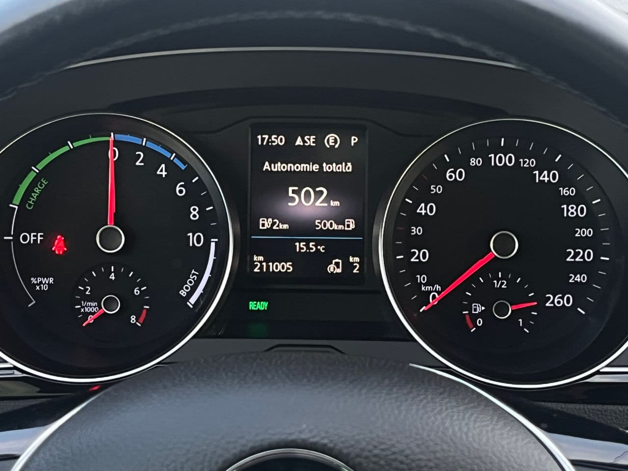 Volkswagen Passat GTE 2016 — Миниатюра 9