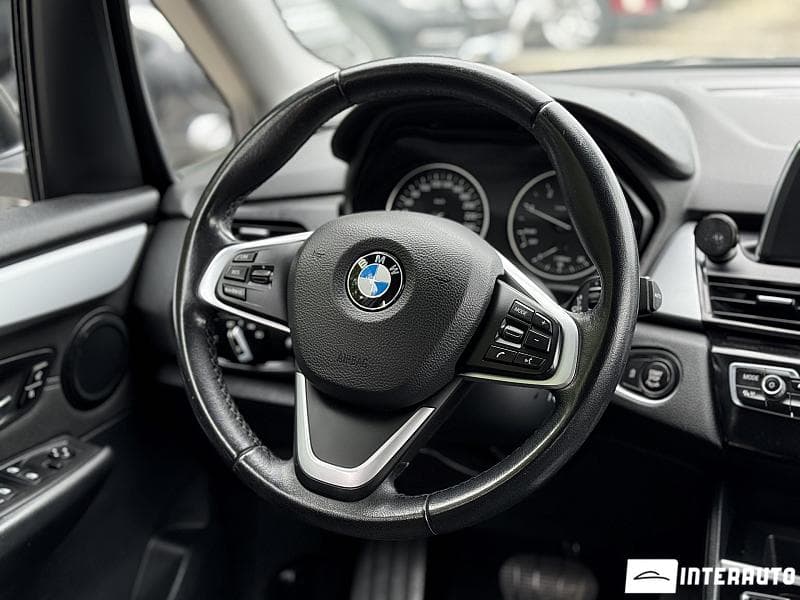 BMW 216d 2016 — Миниатюра 9