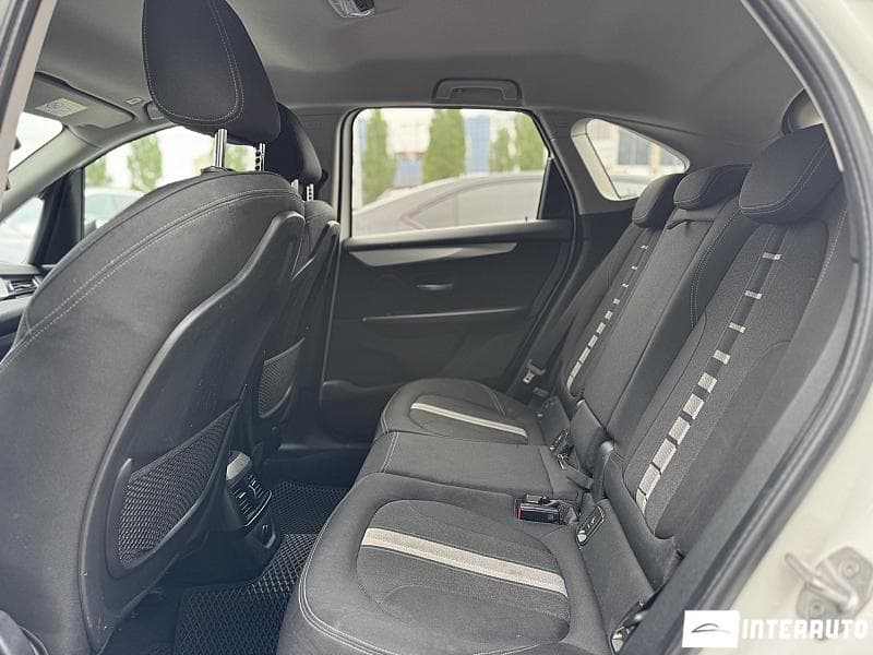 BMW 216d 2016 — Миниатюра 16