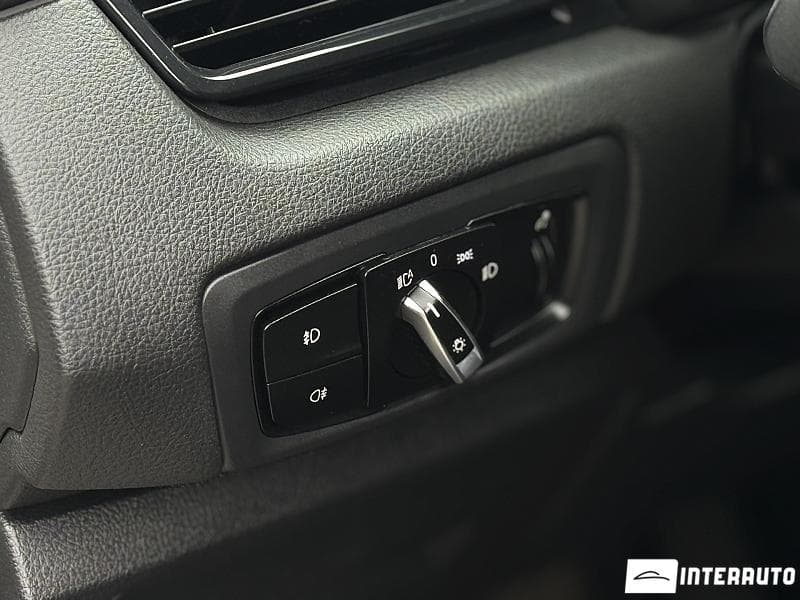 BMW 216d 2016 — Миниатюра 8