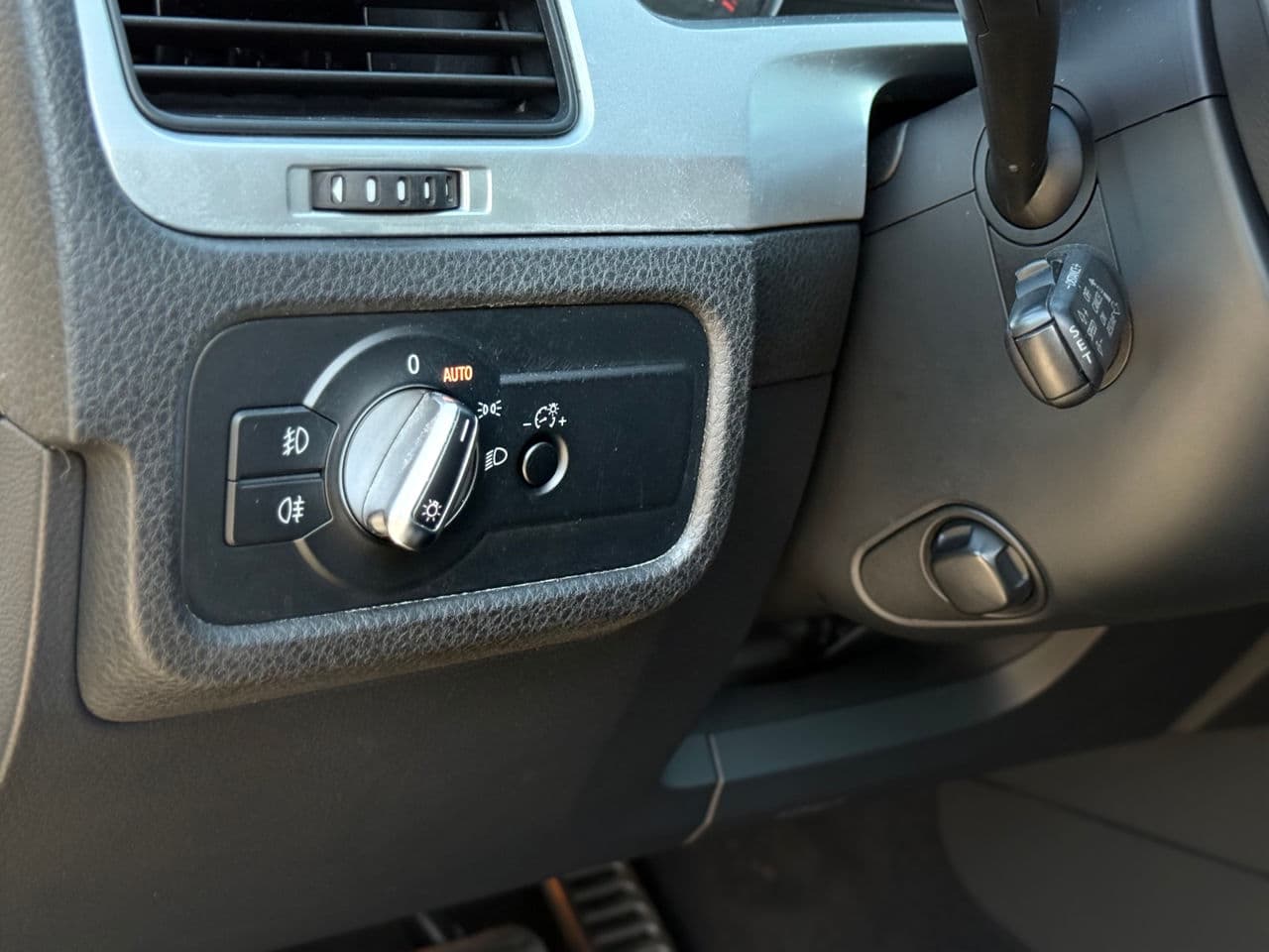 Volkswagen Touareg 2010 — Миниатюра 9