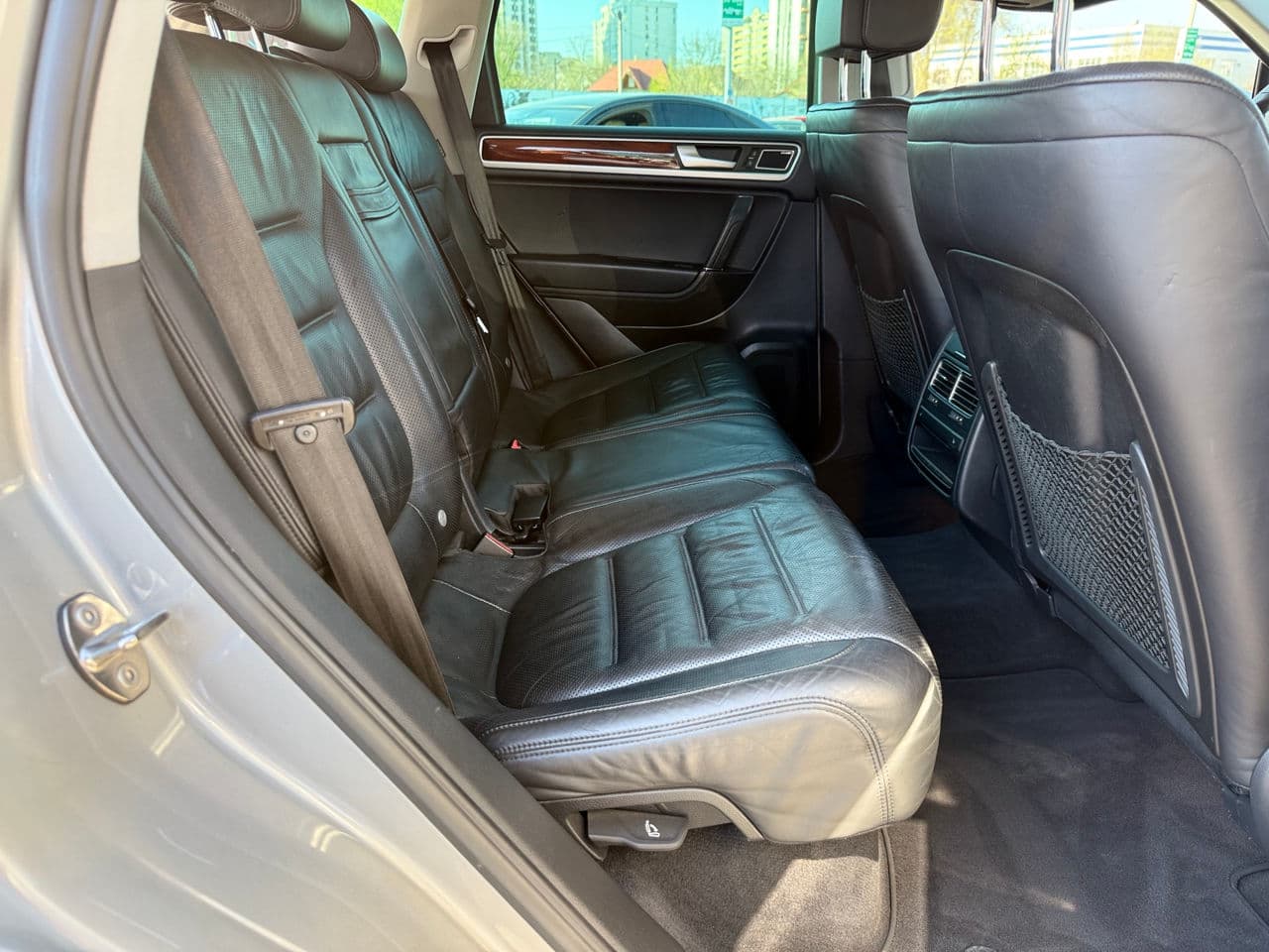 Volkswagen Touareg 2010 — Миниатюра 20