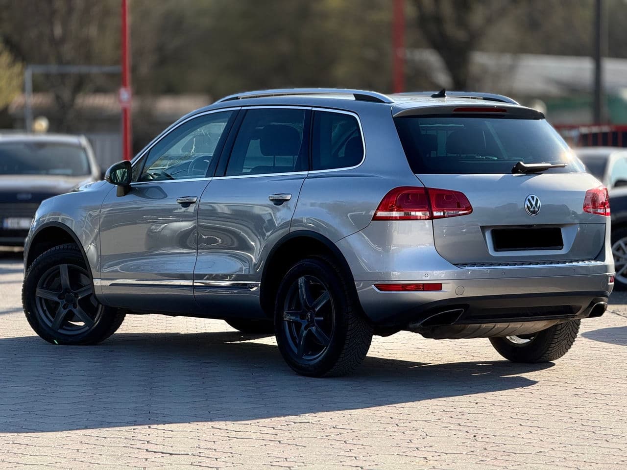 Volkswagen Touareg 2010 — Миниатюра 3