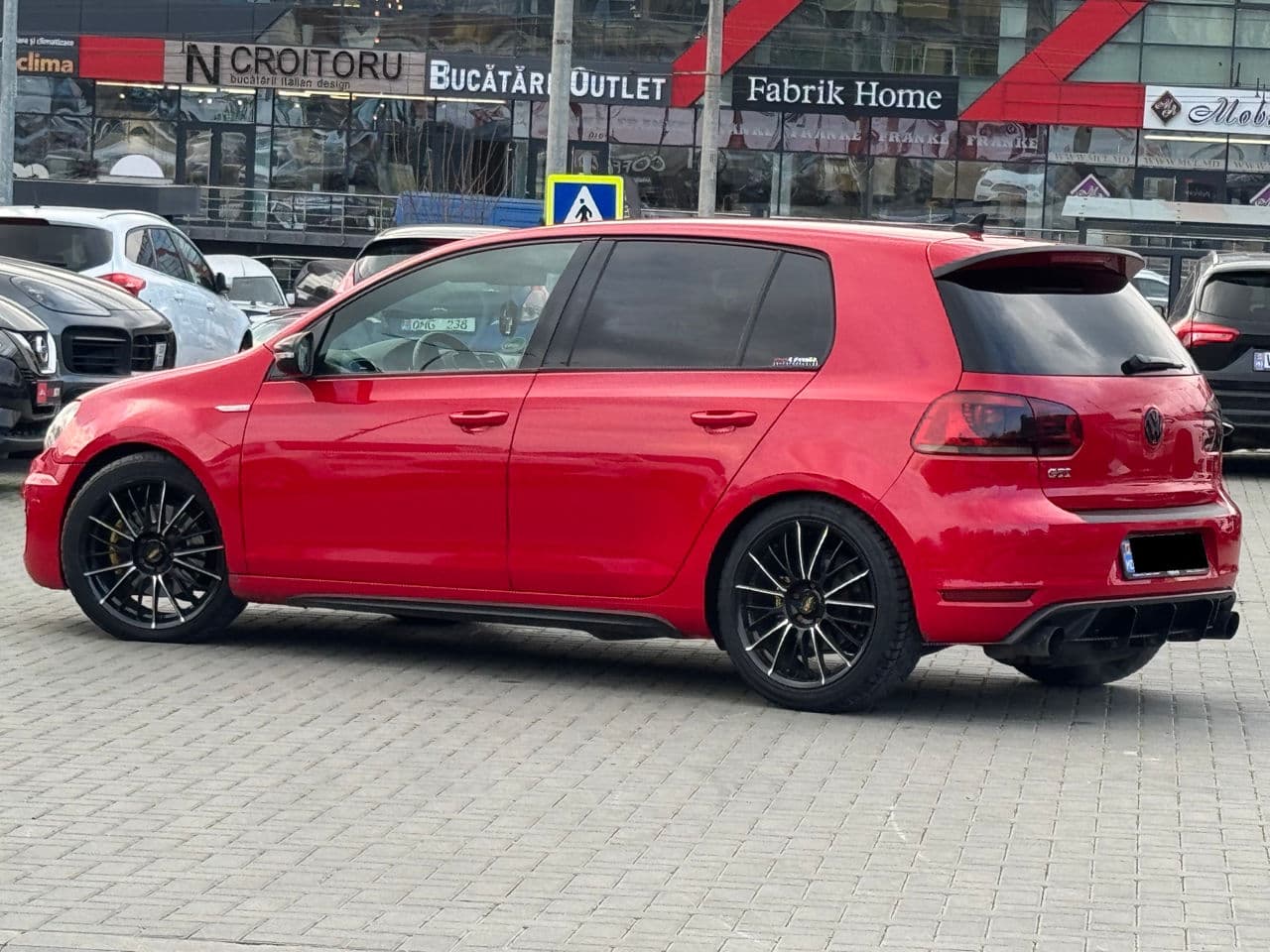 Volkswagen Golf GTI 2010 — Миниатюра 4