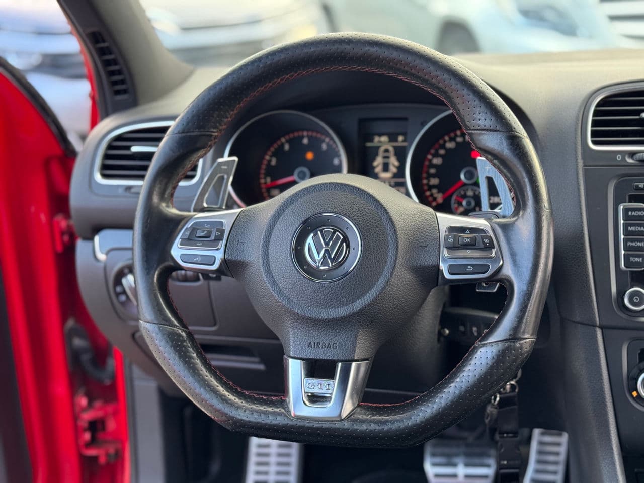 Volkswagen Golf GTI 2010 — Миниатюра 7
