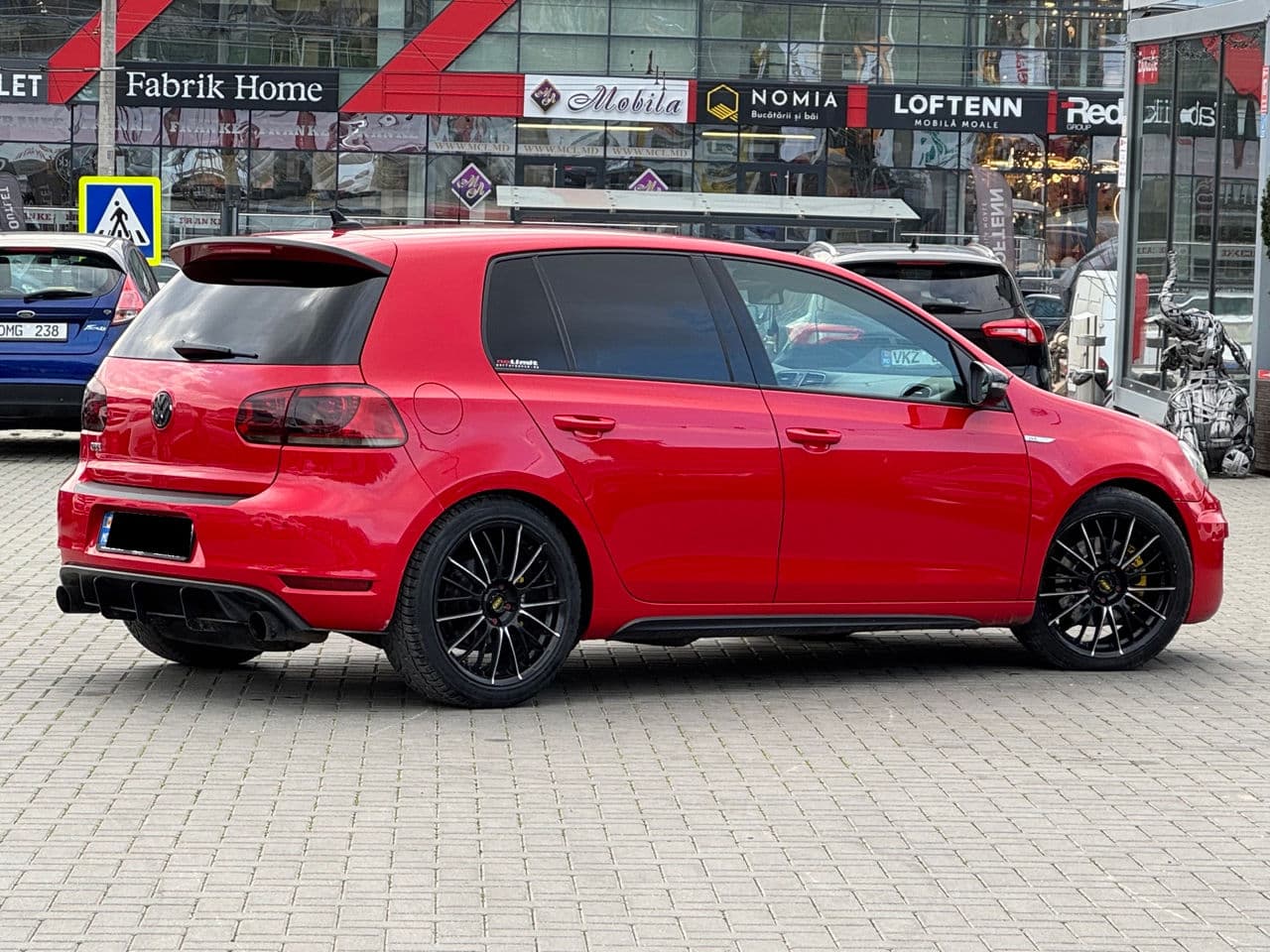 Volkswagen Golf GTI 2010 — Миниатюра 3