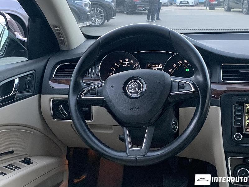 2015 Skoda Superb — Miniatură 7