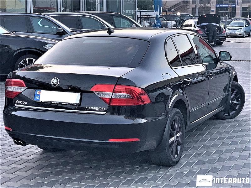 2015 Skoda Superb — Miniatură 2