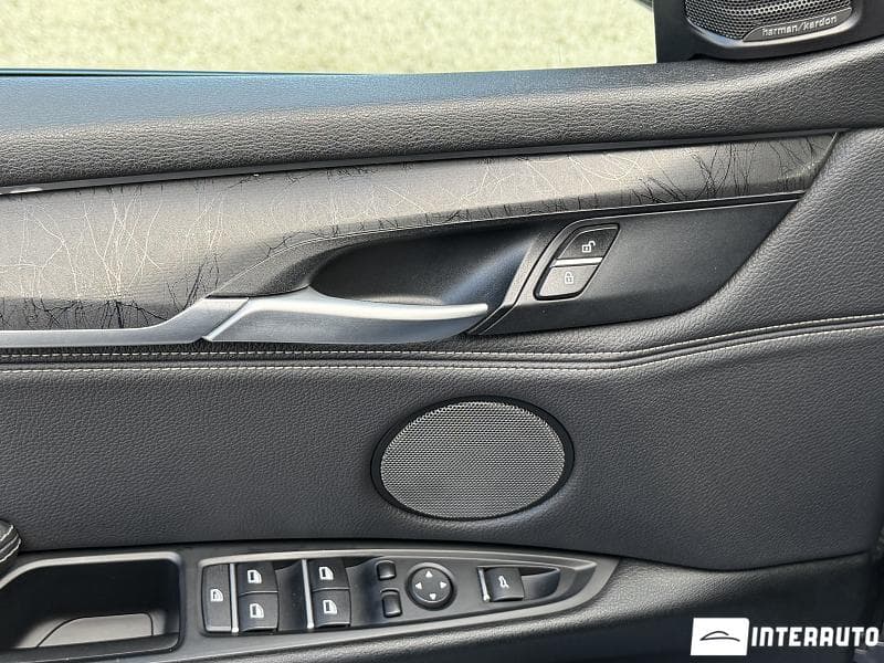BMW X5 2.5D 2015 — Миниатюра 8