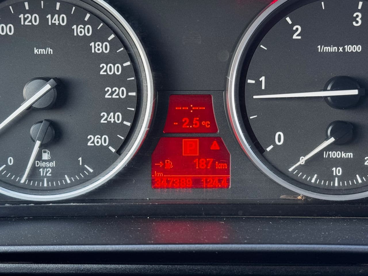 BMW 520 2009 — Миниатюра 11