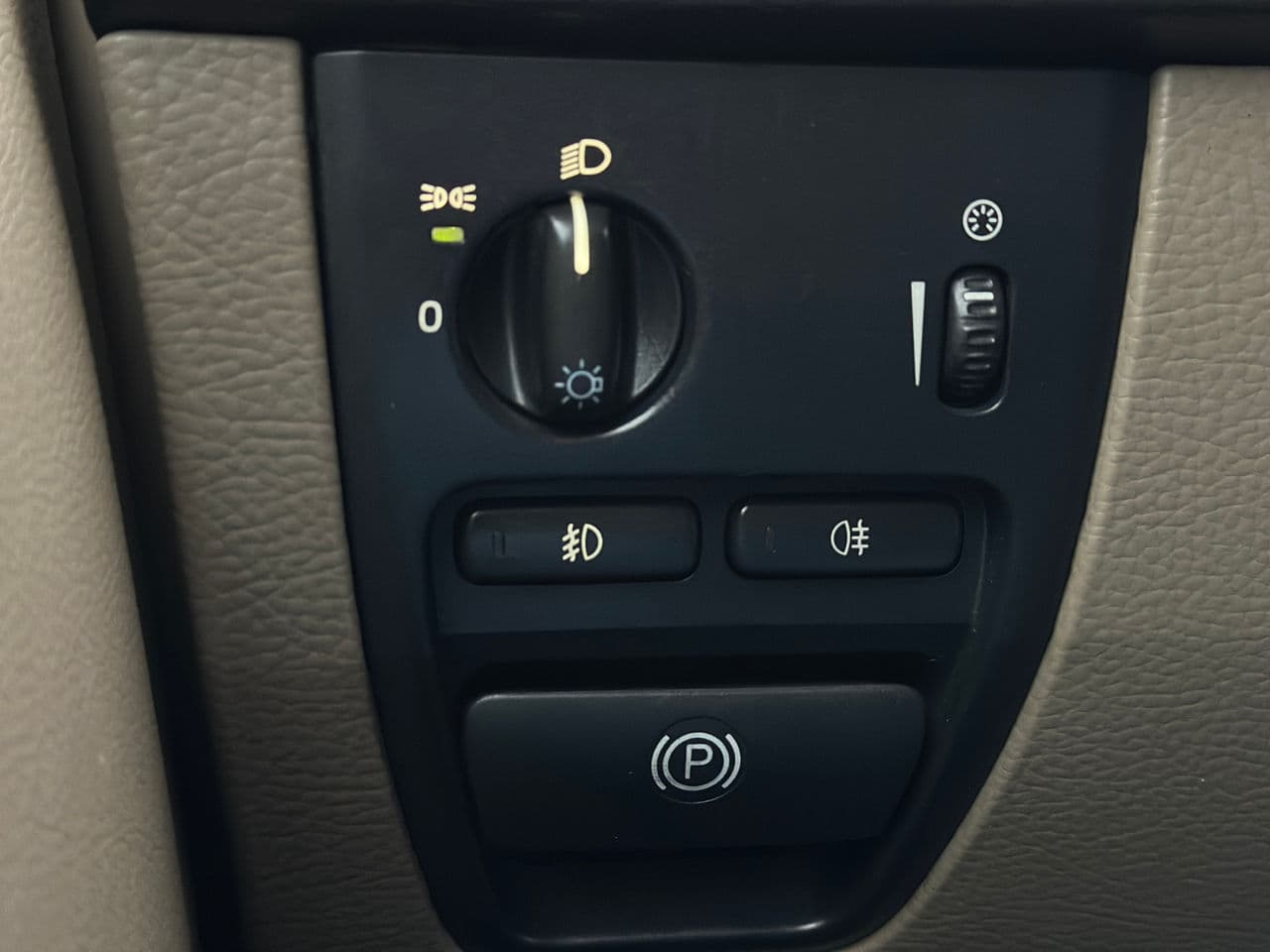 Volvo XC 90 2007 — Миниатюра 8